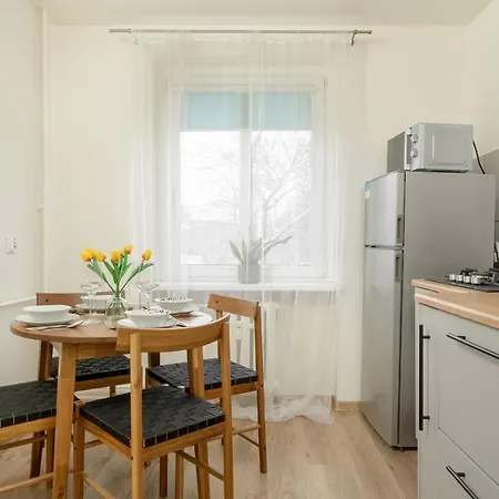 Charming Trzebnicka By Renters Wroclaw