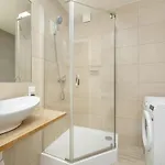 Charming Trzebnicka By Renters Apartman
