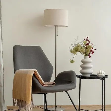 Charming Trzebnicka By Renters شقة فروتسواف