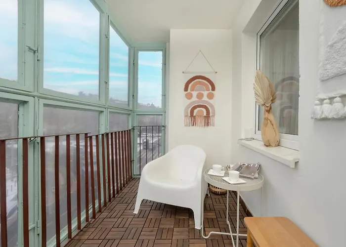 Charming Trzebnicka By Renters فروتسواف