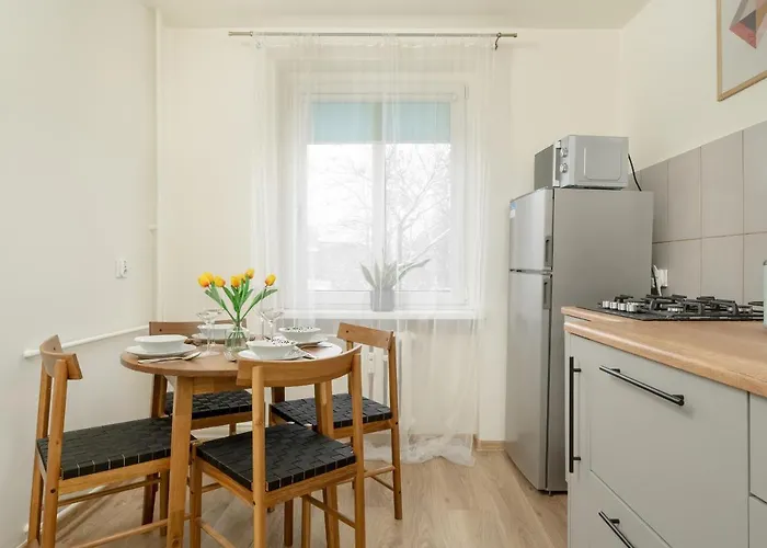 Charming Trzebnicka By Renters فروتسواف